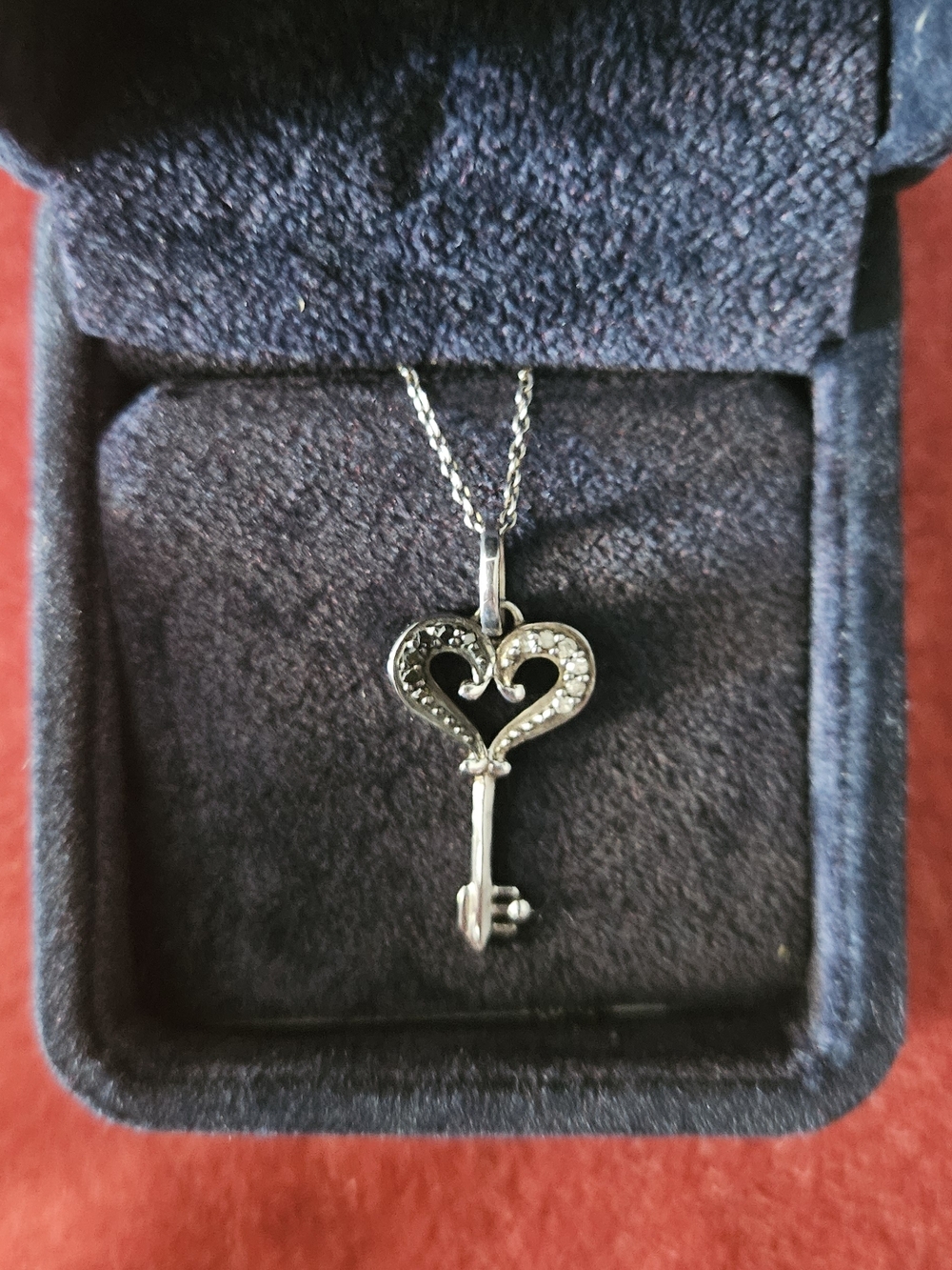 Silver Heart Key Pendant Necklace - Elegant Silver Tone Jewelry
